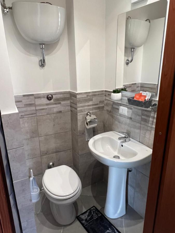 Saint Peter Vatican City Confortable Apartament Stellasia Casa Vacanza روما المظهر الخارجي الصورة